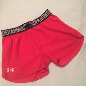 girls hot pink under armour shorts